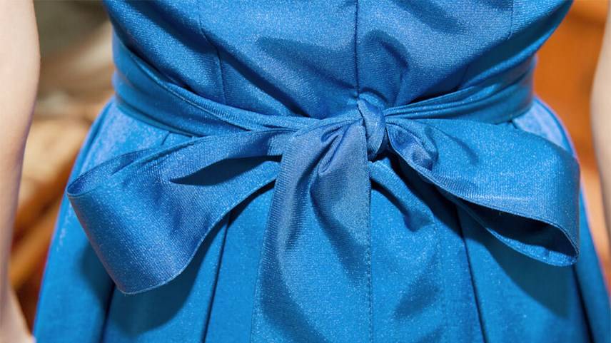 Czy można używać Vanish na sukienkach z delikatnych tkanin?